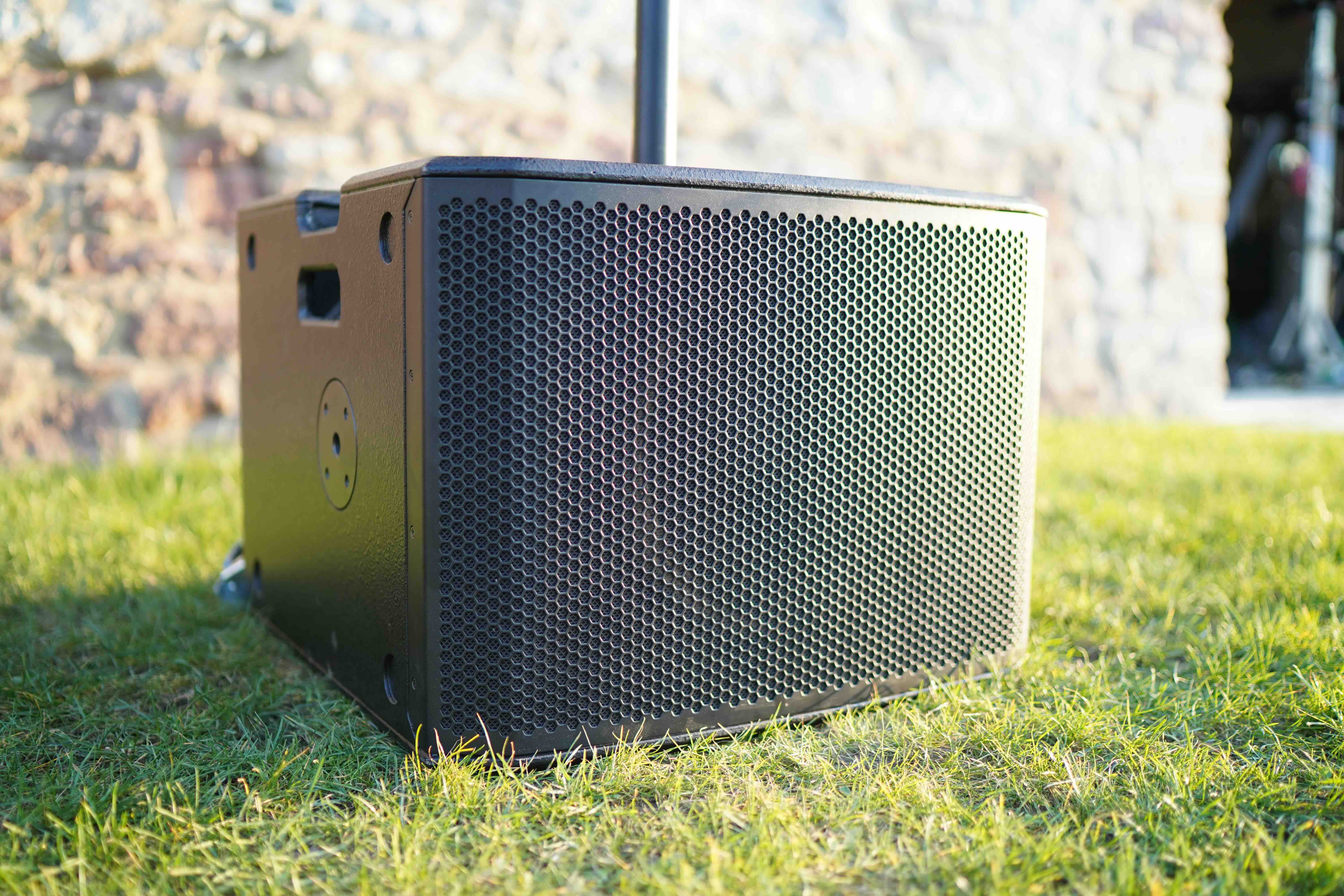 Swift Eventverleih Musikanlage Garten